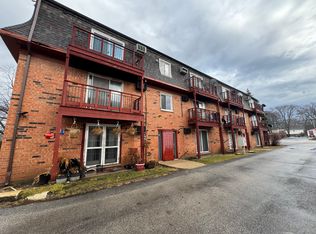 1330 W Main St APT 12, Saint Charles, IL 60174