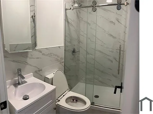 1666 Grand Ave #2D — Photo 9
