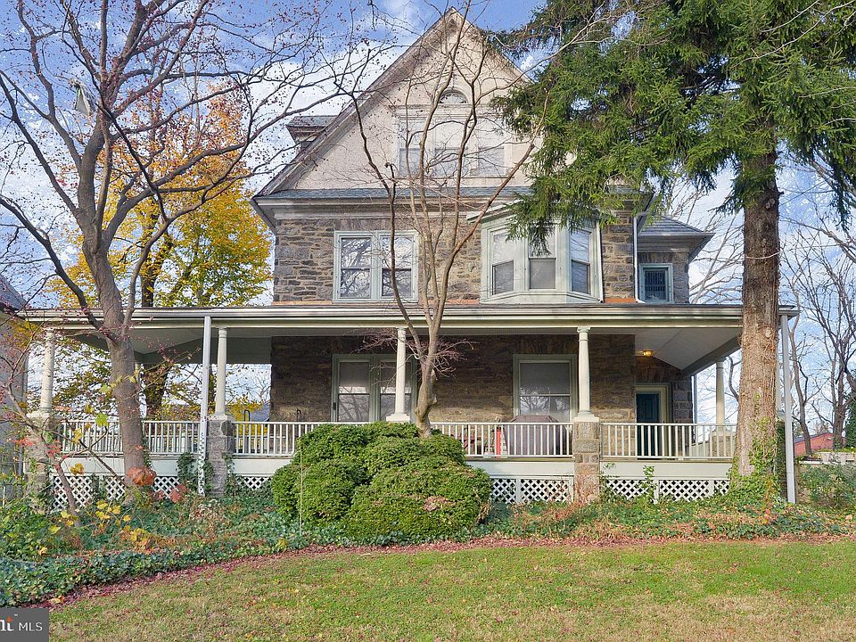 1st image of 1015 Oak Lane Ave