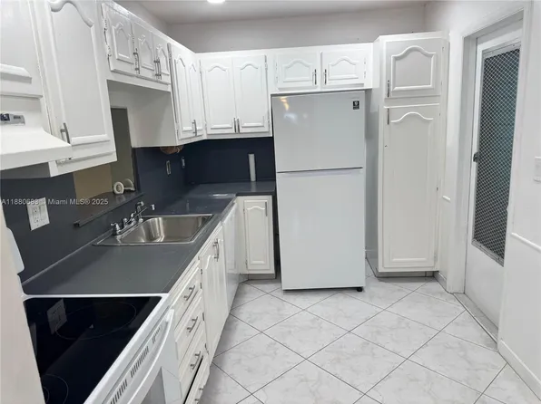 4141 NW 44th Ave APT 117, Fort Lauderdale, FL 33319