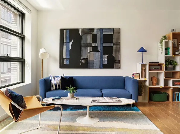 547 W 47th St Room 710, New York, NY 10036