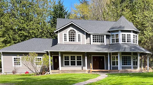 9472 Holly Farm Ln NE Photo 1