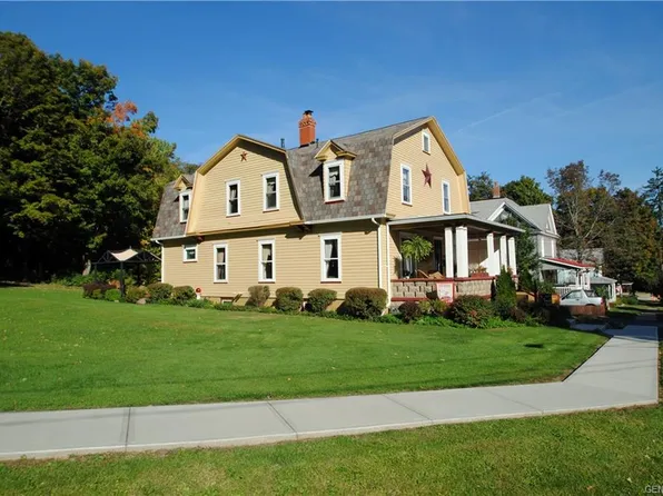1 Spring St, Canisteo, NY 14823