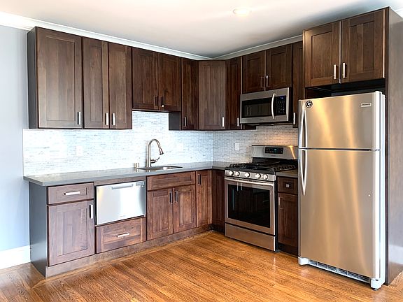 3rd image of 175 Alhambra St #201