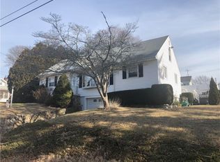 20 Westminster St, Westerly, RI 02891