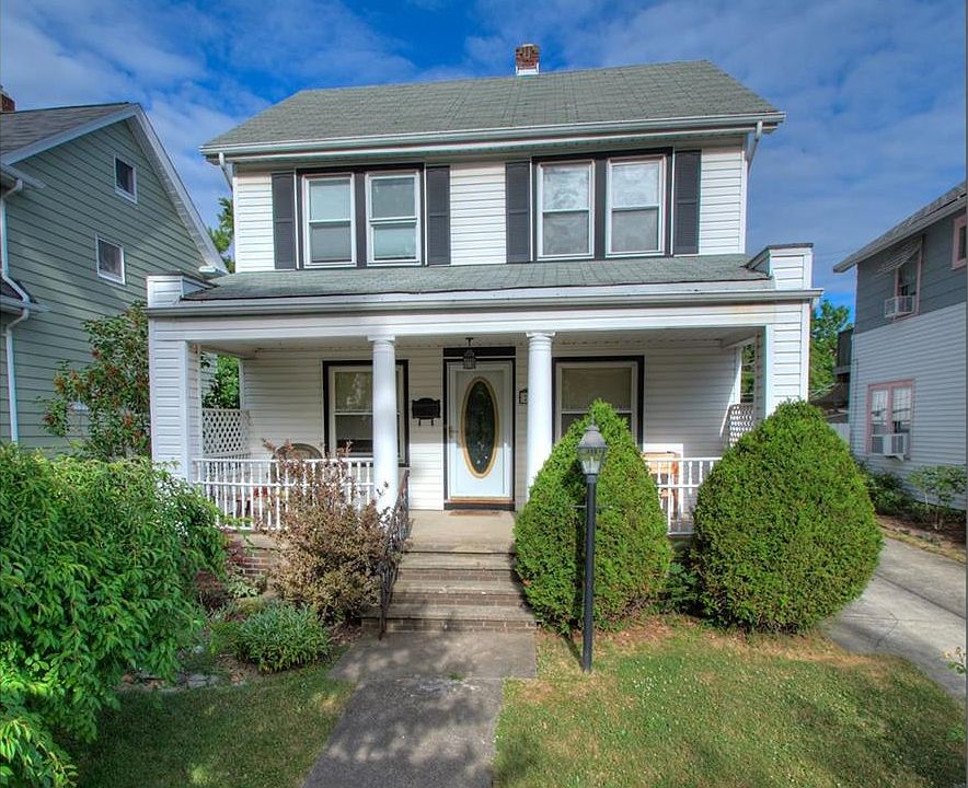 1st image of 2072 Reveley Ave