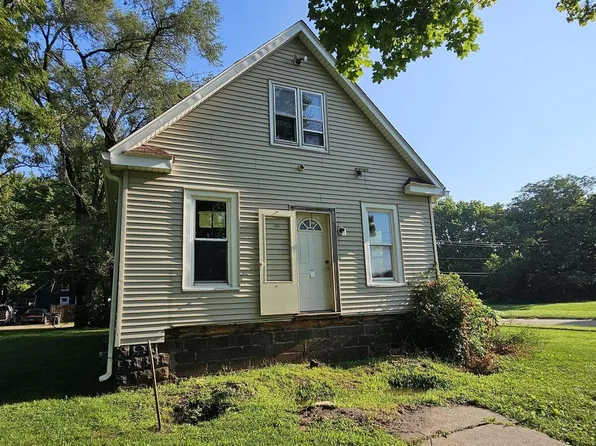 929 12th Ave, Rock Island, IL 61201