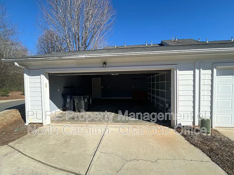 15457 Goodwood St — Photo 21