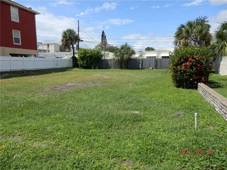 2nd image of 118 143rd Ave E
