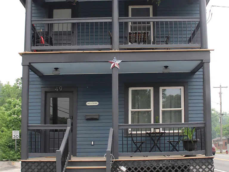 49 Columbia Tpke #2A — Photo 4