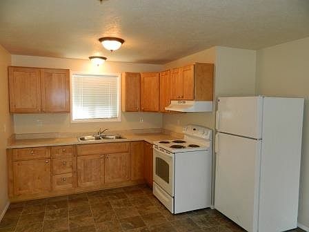 5th image of 2513 Mitchell Ave NE