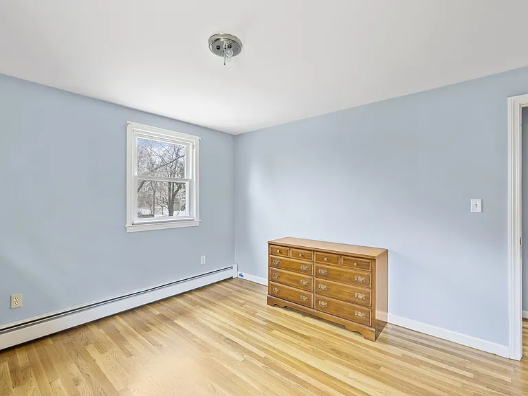 10 James St — Photo 12