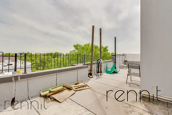 Rented by Rennit Inc. | media 21