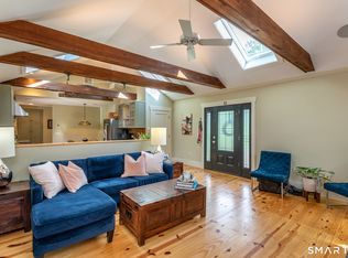 31 Bethwood Ln, Woodbury, CT 06798
