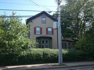 42 Davis Ave, Brookline, MA 02445
