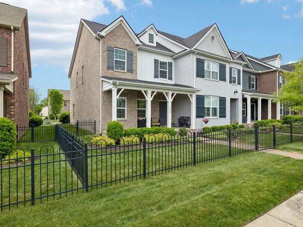 1629 Drakes Creek Rd, Hendersonville, TN 37075