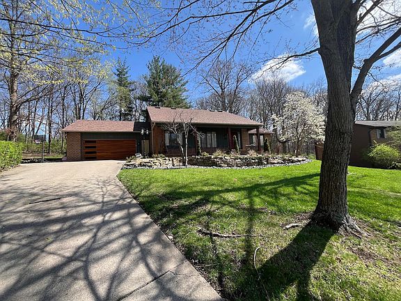 2nd image of 305 Braewood Dr