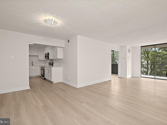 3rd image of 7420 Westlake Ter APT 411