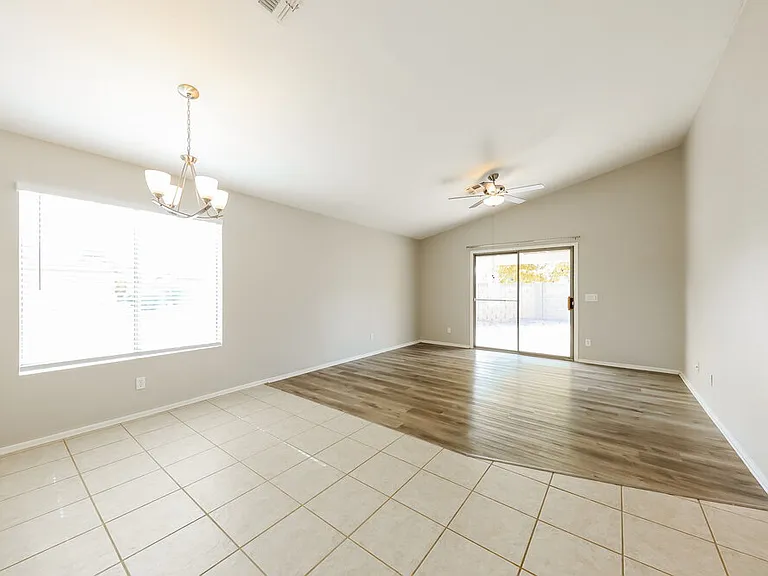 11335 W Crestbrook Dr — Photo 6