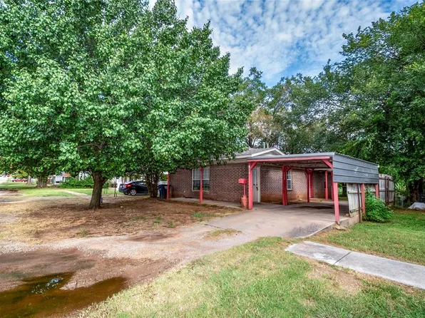 511 W 5th St, Stroud, OK 74079