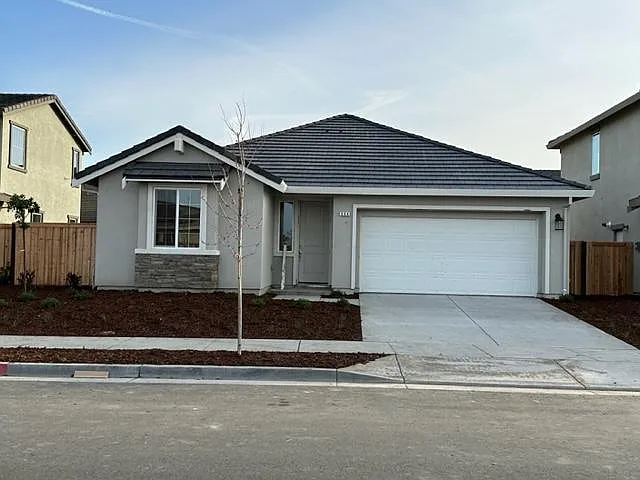 994 Shearwater Rd — Photo 1