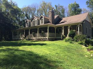 55 Angell Ln, Scituate, RI 02857