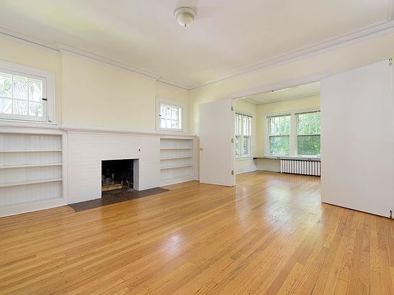 4th image of 803 Lincoln St Floor 1