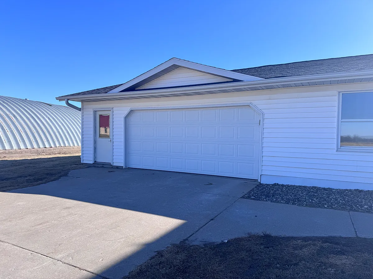 2 car garage - N9820 County Road Xx