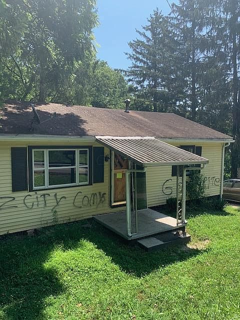 1st image of 150 Green St