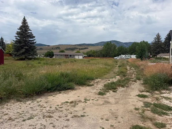411 N Sunrise Dr, Garden City, UT 84028