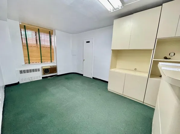 100-25 Queens Boulevard image 18 of 23