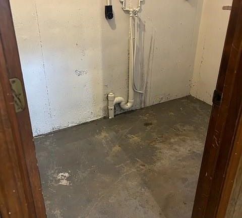 5th image of 5813-5815 Farley Ave