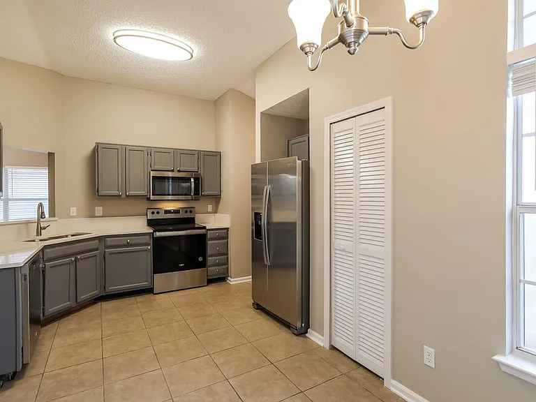 309 Carriann Cove Trl W — Photo 7