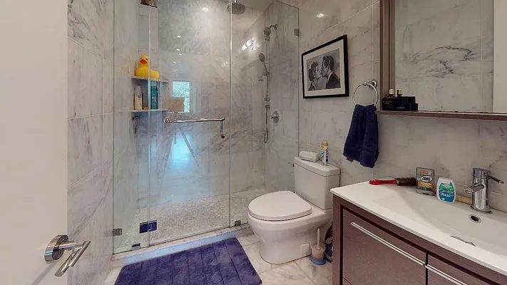 Sold by Bond New York | media 7