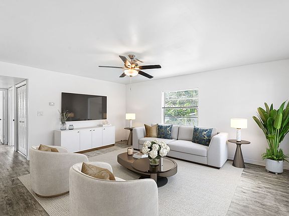 4th image of 2865 51st St S APT 9