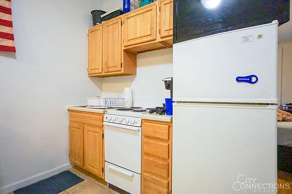 Rented by City Connections Realty | media 16