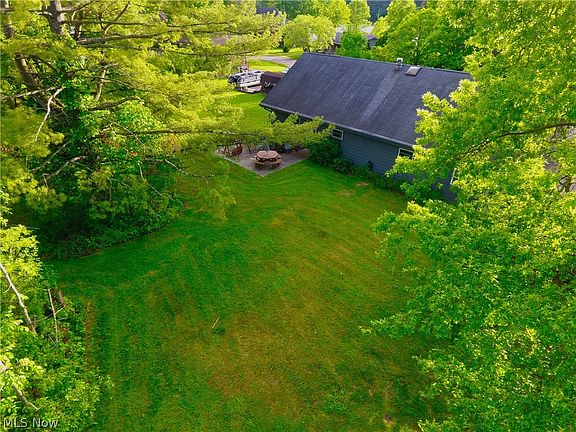 5th image of 1214 Arrowhead Dr SW