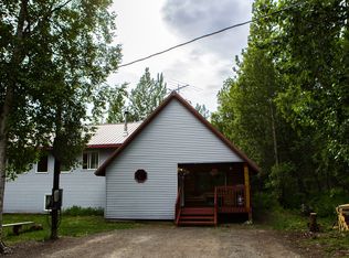 10100 E Gilbert Ct, Palmer, AK 99645
