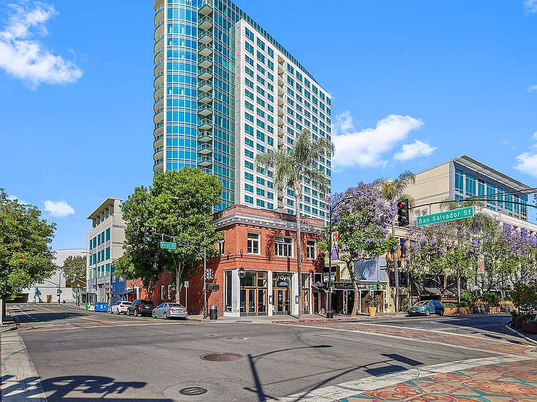 360 Residences — Photo 64