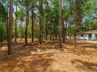 569 NE 356th Ave, Old Town, FL 32680