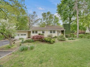 110 Emerson Rd, Somerset, NJ 08873