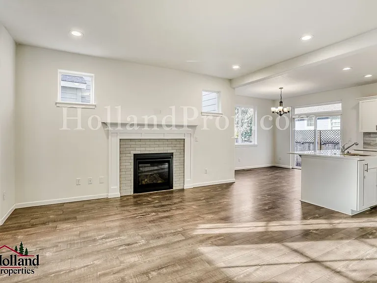 2327 Turnbull Ct — Photo 5