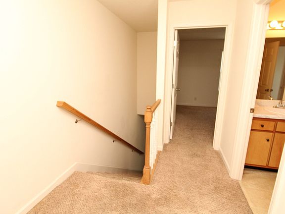 5th image of 2208 Eldos Trace Cir APT B