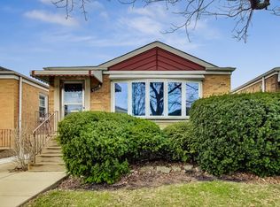 6210 N Harding Ave, Chicago, IL 60659