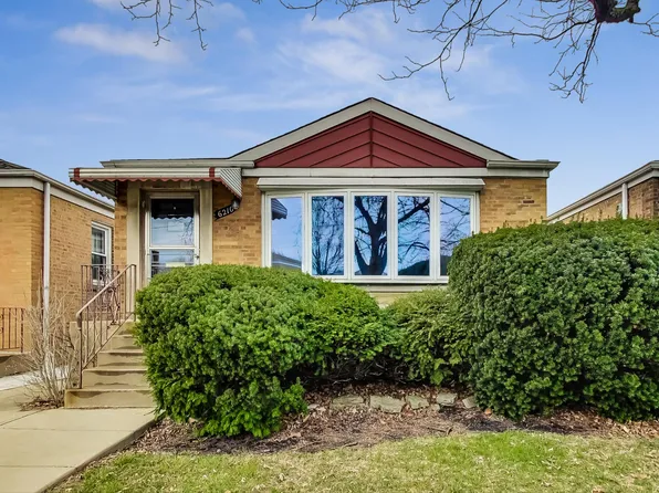 6210 N Harding Ave, Chicago, IL 60659