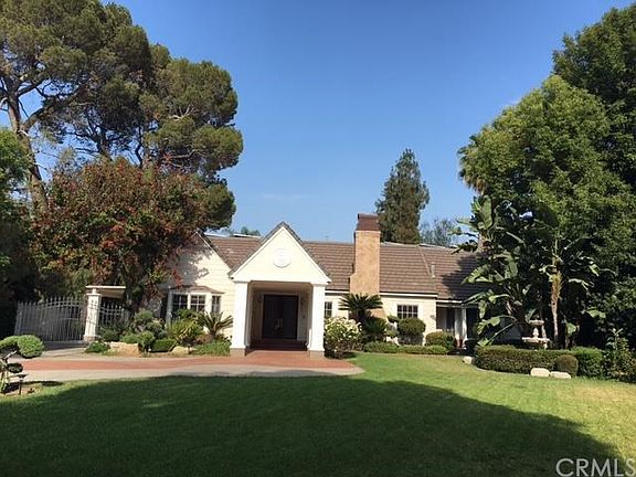 5th image of 888 El Campo Dr