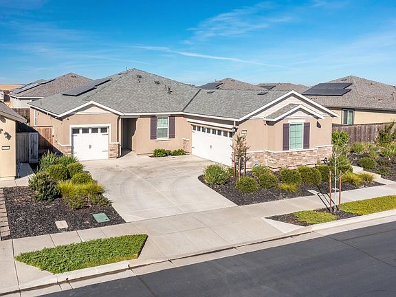 2nd image of 2065 Melrose Landing