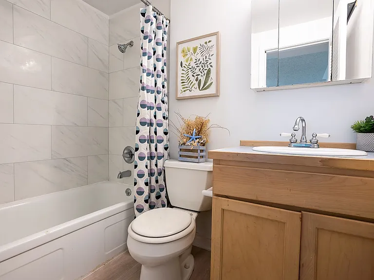 1000 Union St #110 — Photo 27