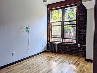 Rented by PocketBroker Inc