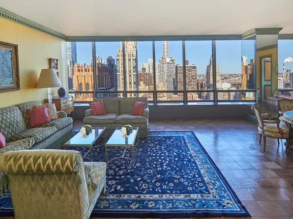 860 United Nations Plaza image 1 of 24